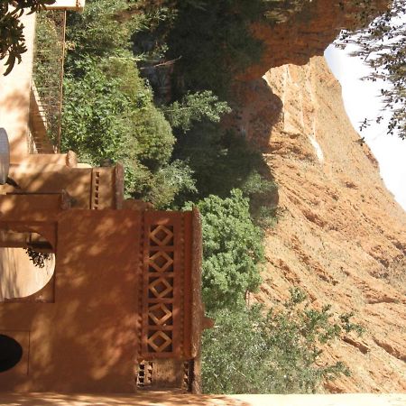 Auberge Tissadrine Akhendachou n'Ait Ouffi Bagian luar foto