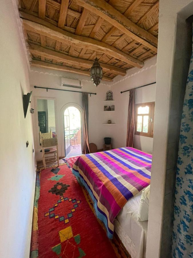 Auberge Tissadrine Akhendachou n'Ait Ouffi Bagian luar foto