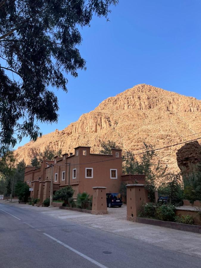 Auberge Tissadrine Akhendachou n'Ait Ouffi Bagian luar foto