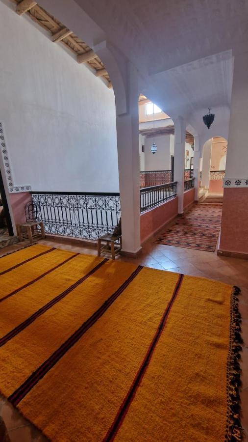 Auberge Tissadrine Akhendachou n'Ait Ouffi Bagian luar foto