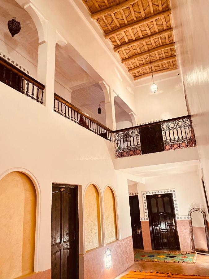 Auberge Tissadrine Akhendachou n'Ait Ouffi Bagian luar foto