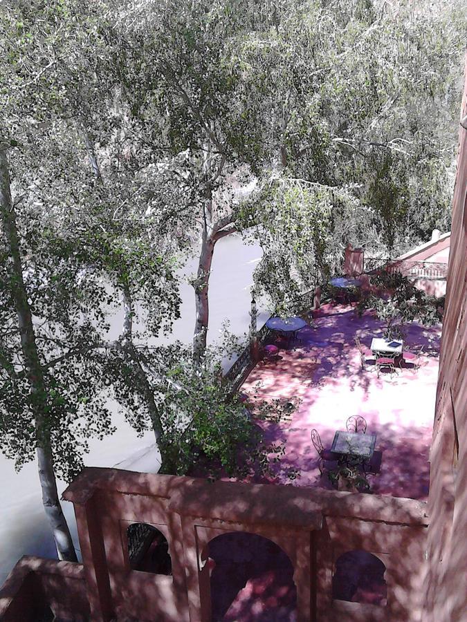 Auberge Tissadrine Akhendachou n'Ait Ouffi Bagian luar foto