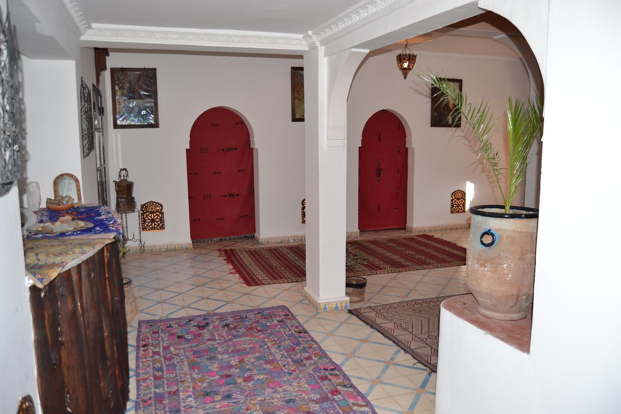Auberge Tissadrine Akhendachou n'Ait Ouffi Bagian luar foto