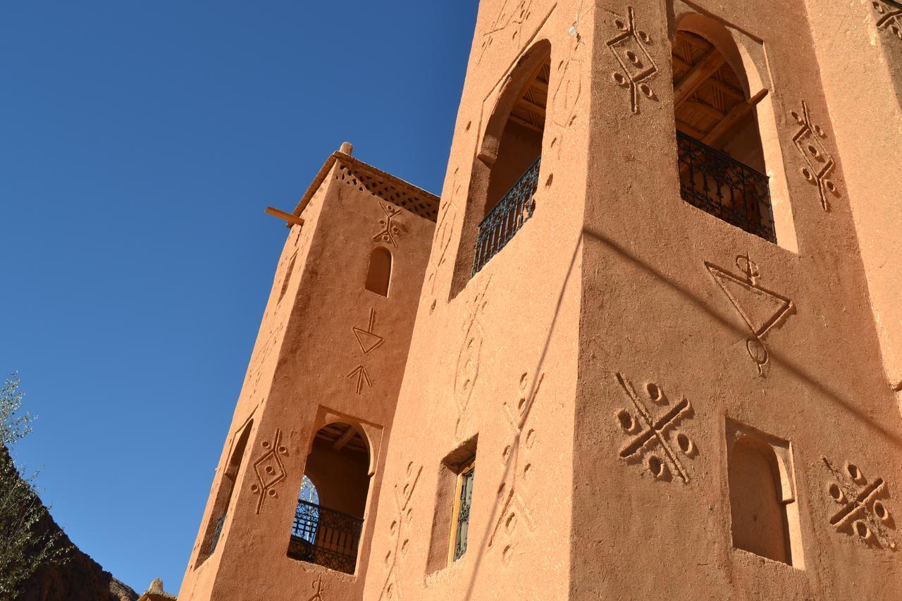 Auberge Tissadrine Akhendachou n'Ait Ouffi Bagian luar foto