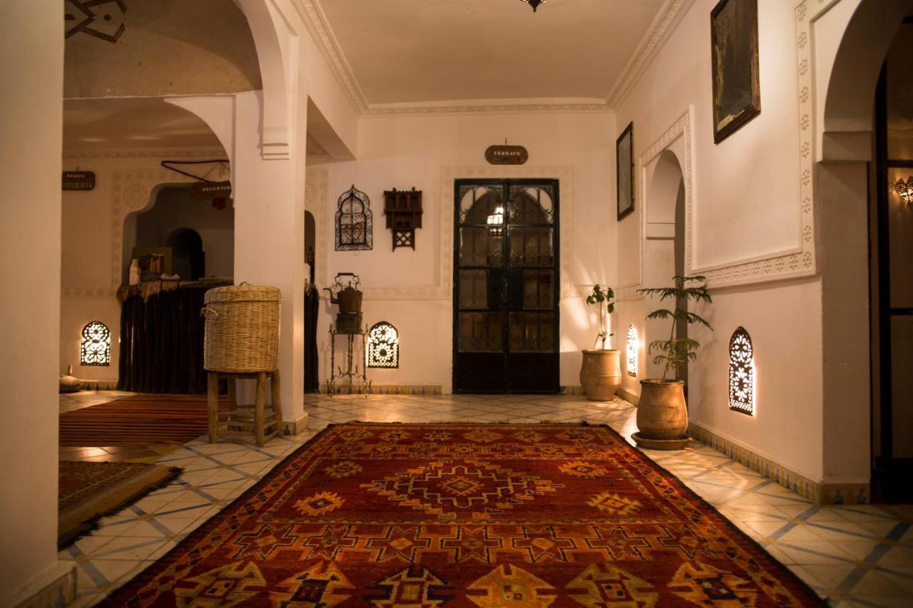 Auberge Tissadrine Akhendachou n'Ait Ouffi Bagian luar foto